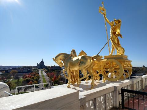 photo of the Quadriga above the MN State Capitol building